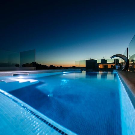 Crystal Holiday Residence II Sukosan Exterior photo