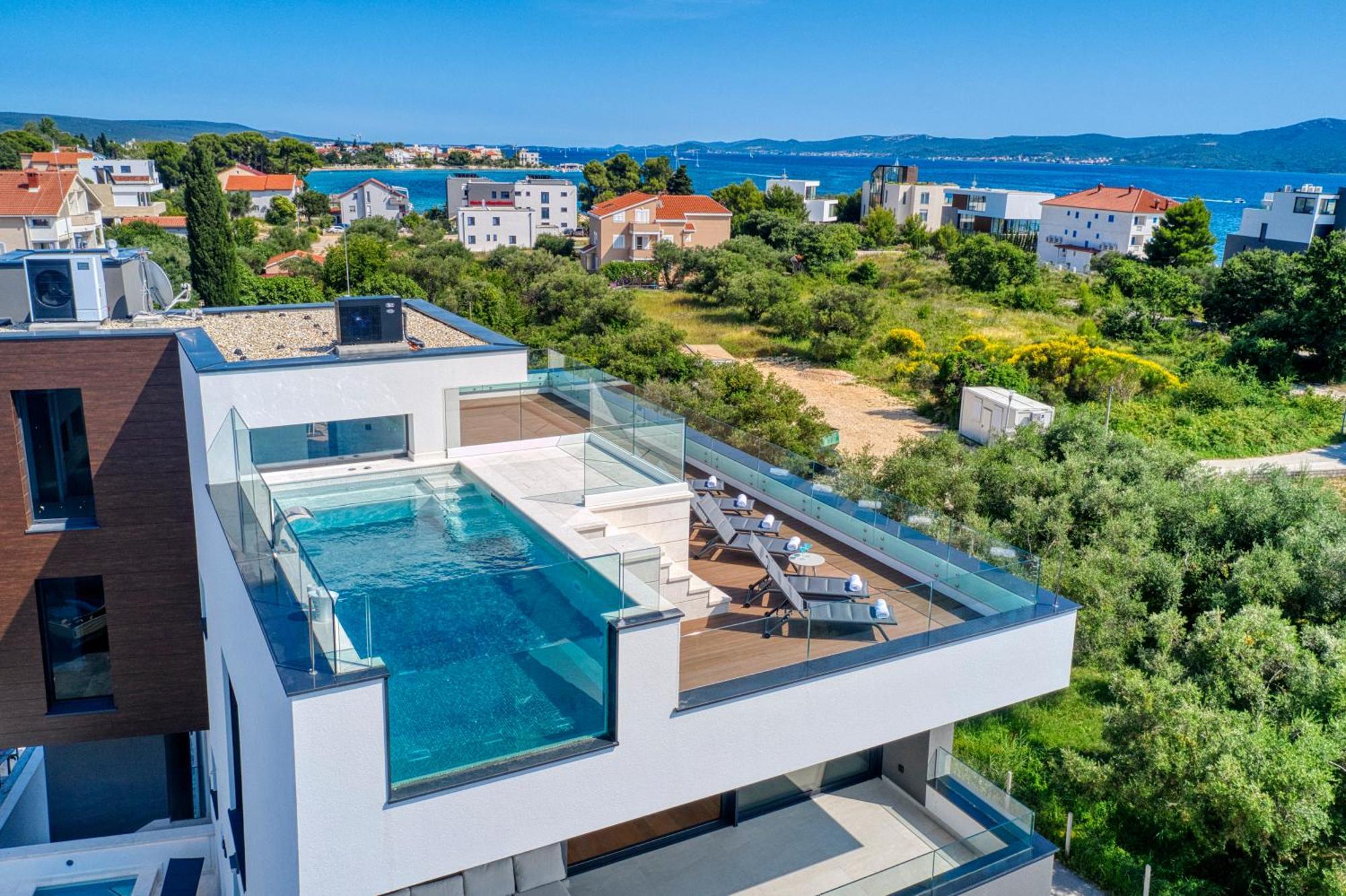 Crystal Holiday Residence II Sukosan Exterior photo